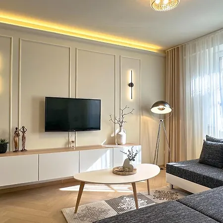 Central Brasov Apartment-3